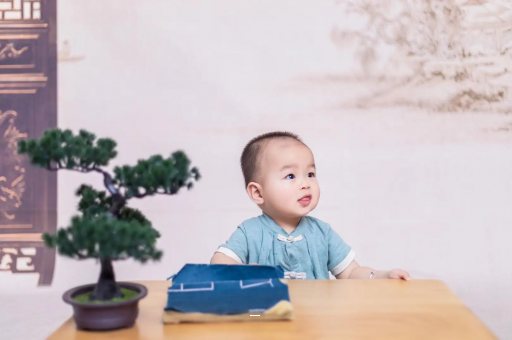 沧州宝宝吐黄水是怎么回事 沧州宝宝吐黄水是怎么回事